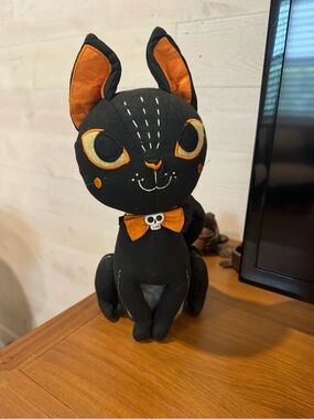 Target Hide & EEK!  Black Cat Halloween Decor, 13”